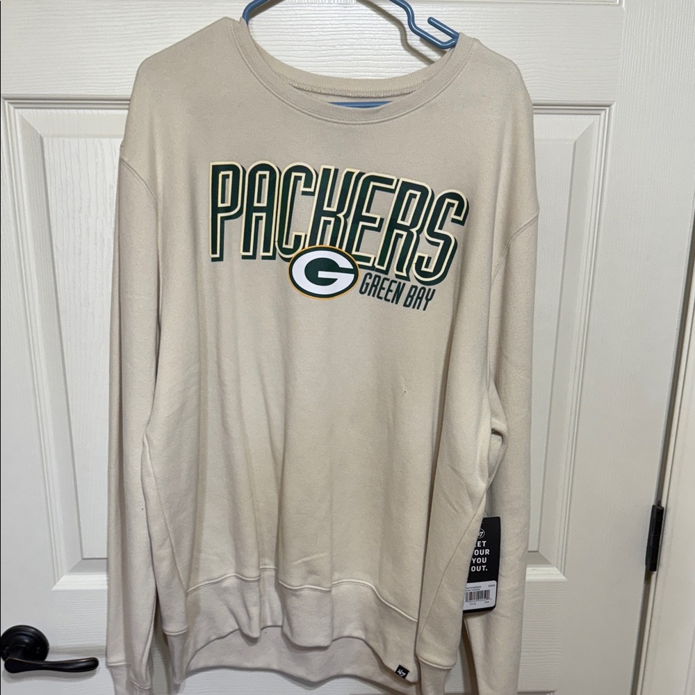 47 Brand Cream and Green Packers Sweatshirt NWT